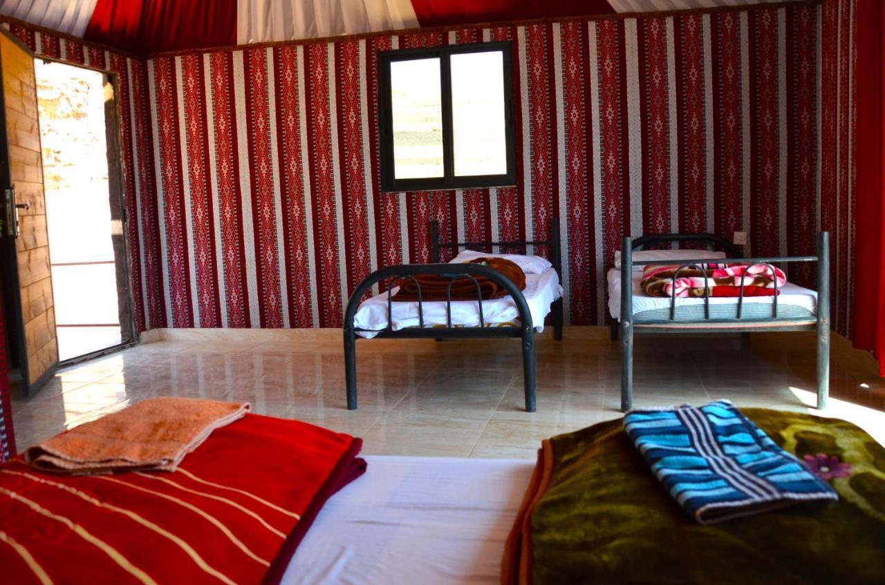 Bed and Breakfast Beduin Star Trail Camp Wadi Rum Exteriér fotografie