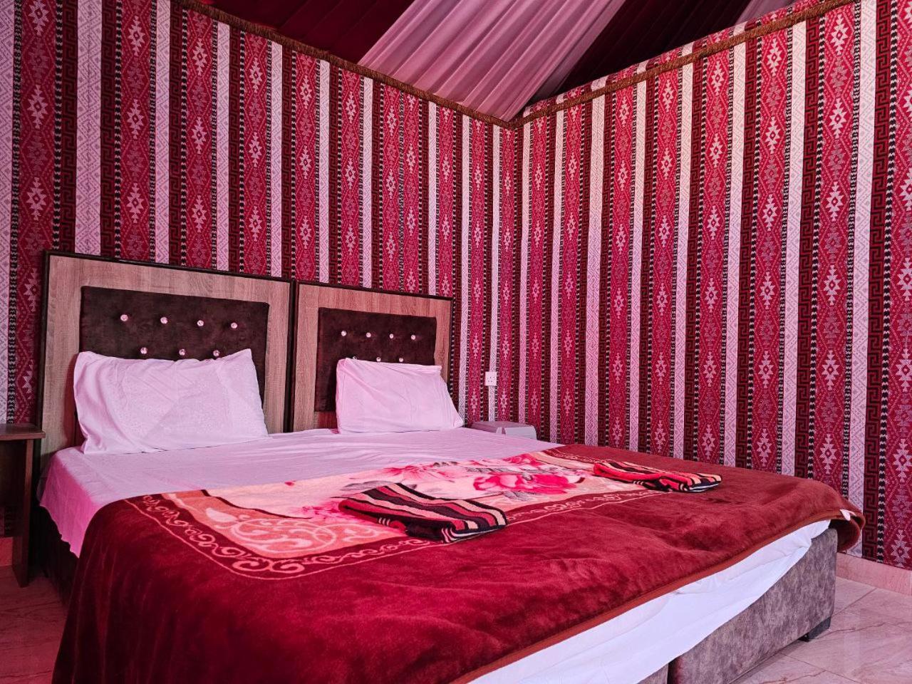 Bed and Breakfast Beduin Star Trail Camp Wadi Rum Exteriér fotografie