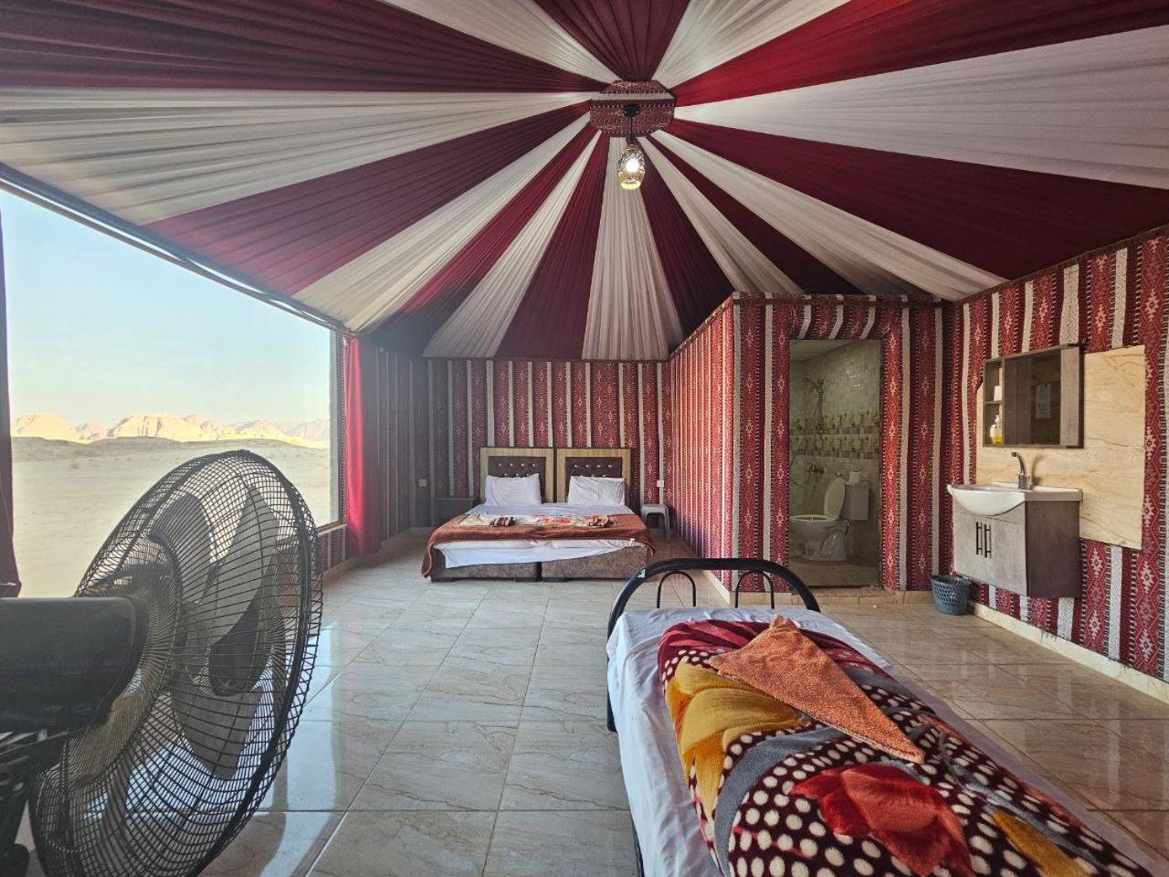Bed and Breakfast Beduin Star Trail Camp Wadi Rum Exteriér fotografie