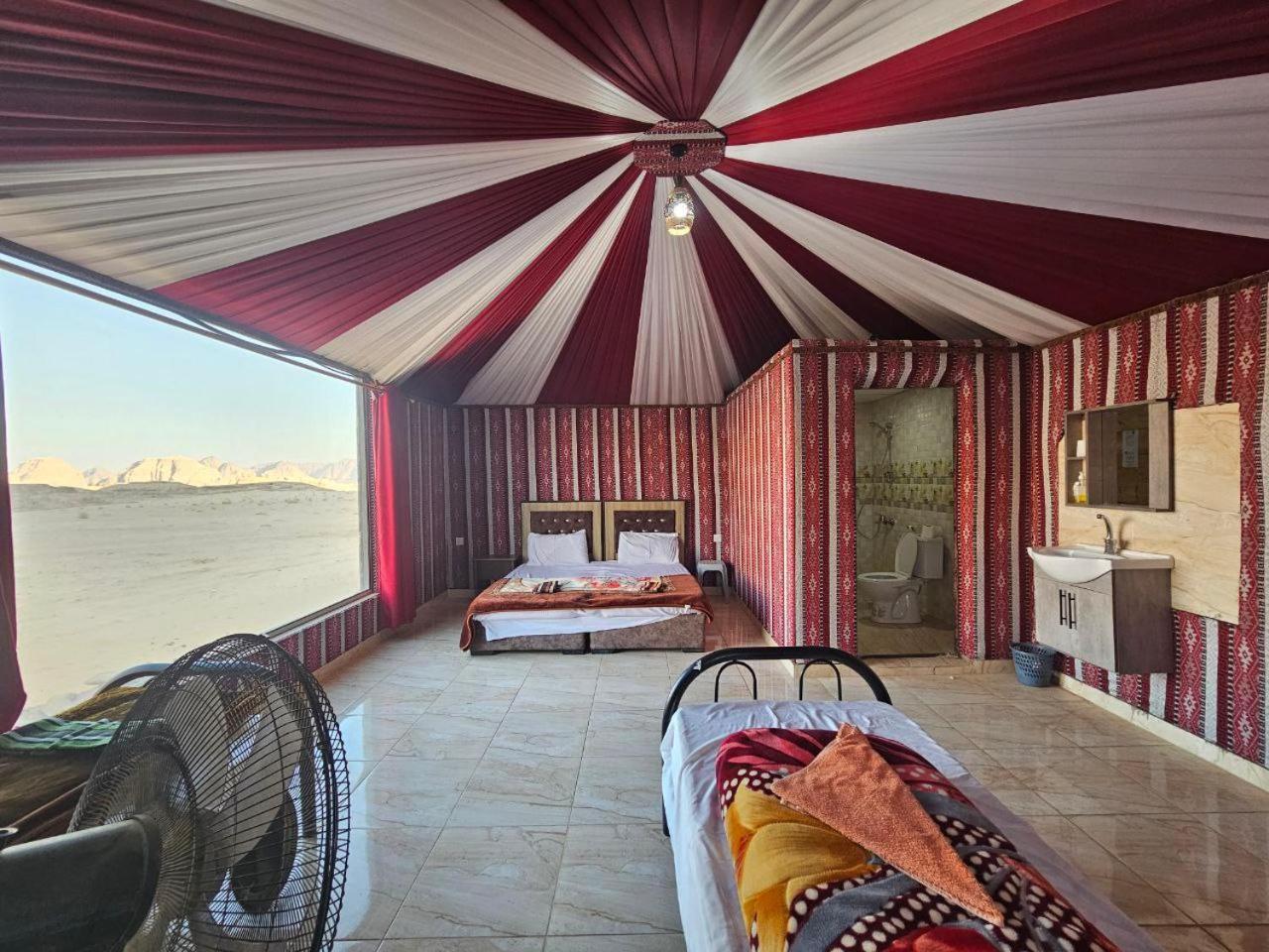 Bed and Breakfast Beduin Star Trail Camp Wadi Rum Exteriér fotografie