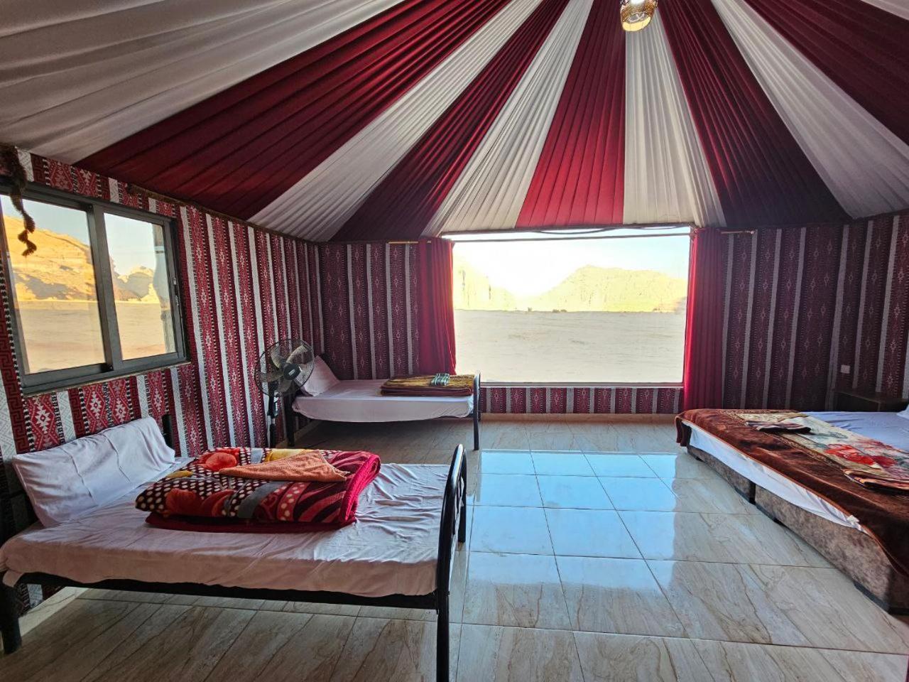 Bed and Breakfast Beduin Star Trail Camp Wadi Rum Exteriér fotografie