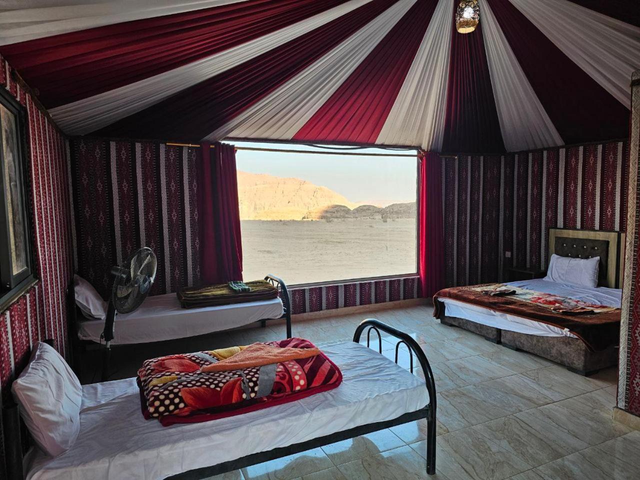 Bed and Breakfast Beduin Star Trail Camp Wadi Rum Exteriér fotografie