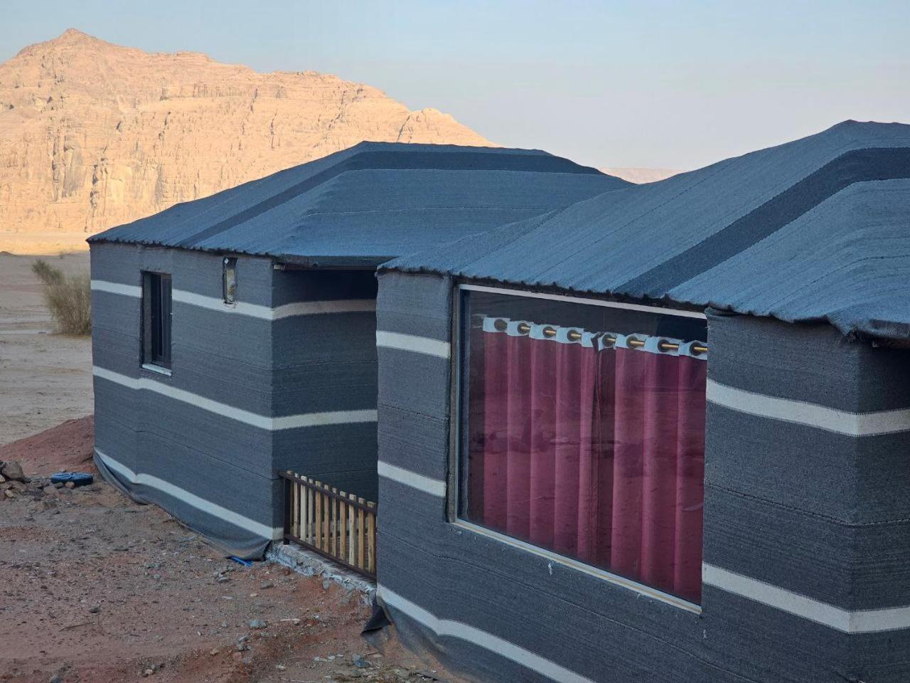 Bed and Breakfast Beduin Star Trail Camp Wadi Rum Exteriér fotografie