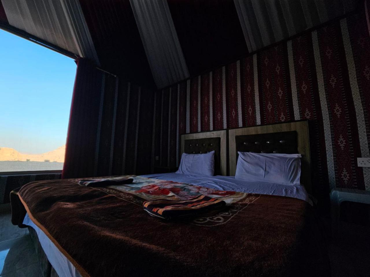 Bed and Breakfast Beduin Star Trail Camp Wadi Rum Exteriér fotografie